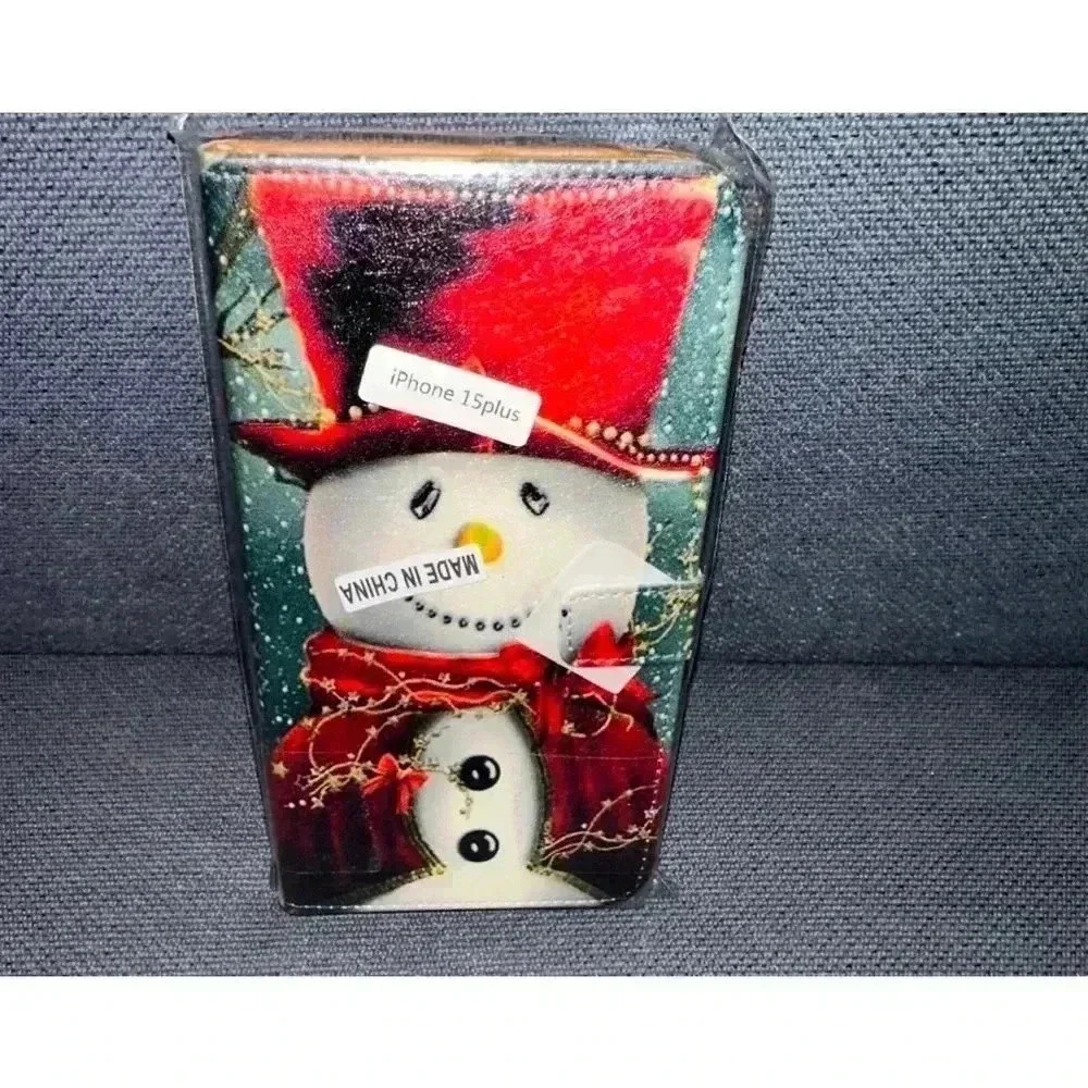 NEW! Christmas Snowman folded Phone Case, Green, Red, White / 15 Plus Case - Picture 3 of 4
